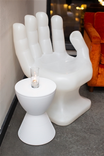 Hand chair outlet white